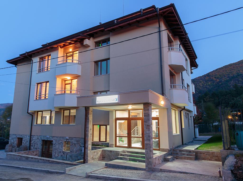 Family Hotel Relaxa Sapareva Banya Extérieur photo